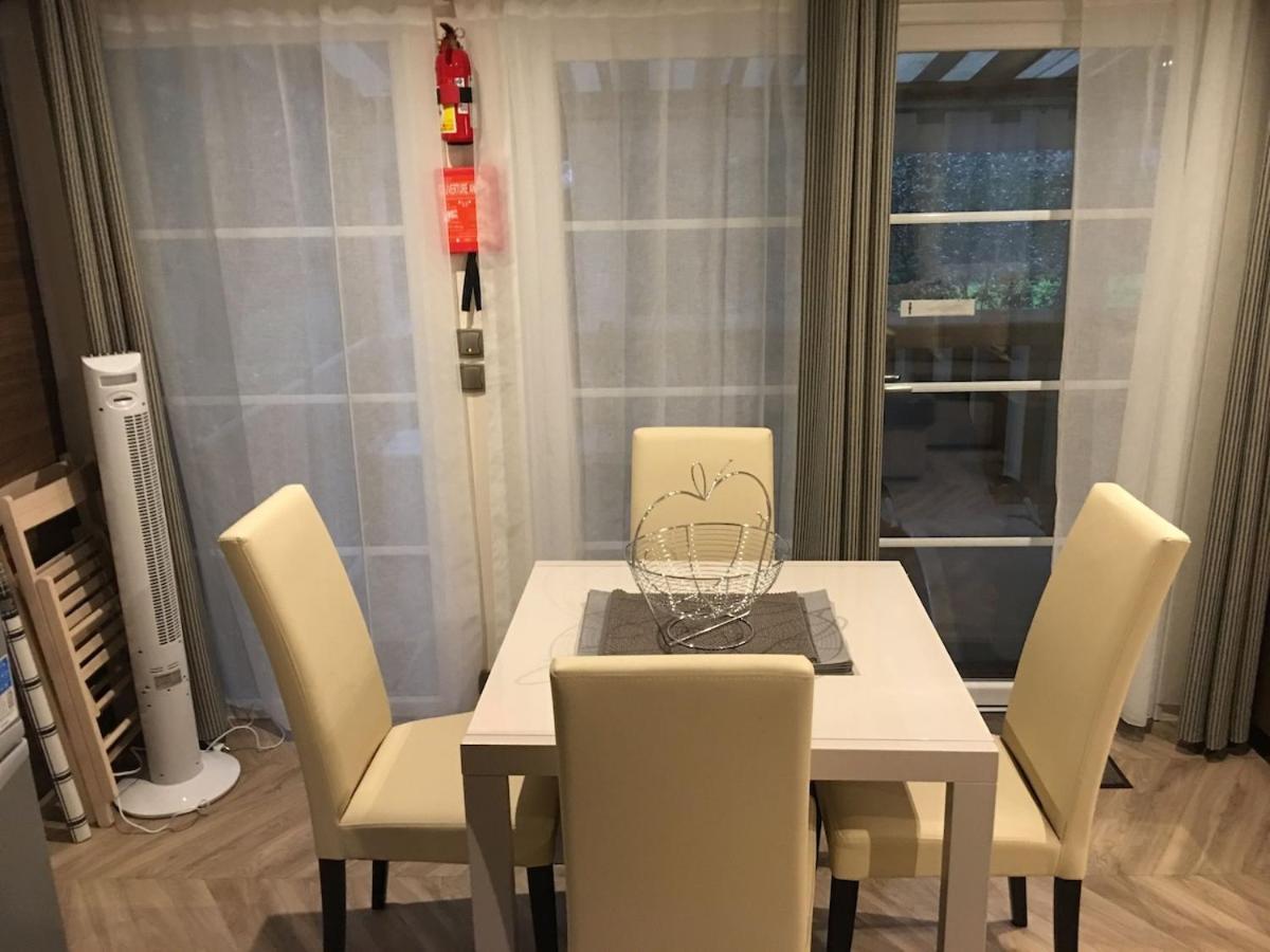 Mobilhome Familial 6 A 7 P 3 Chambres 42 M2 Saint Brevin Les Pierres Couchees Exteriör bild