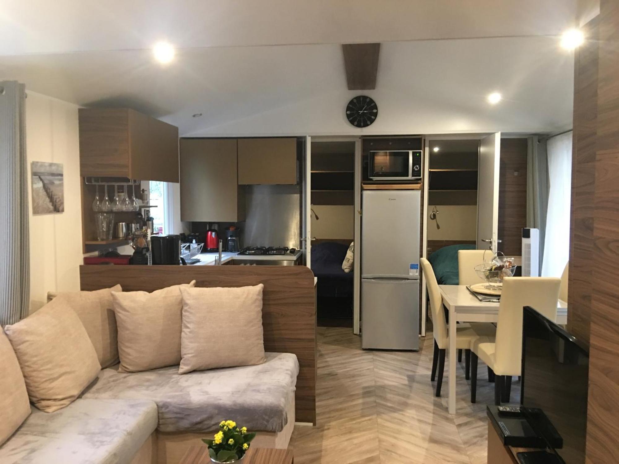 Mobilhome Familial 6 A 7 P 3 Chambres 42 M2 Saint Brevin Les Pierres Couchees Exteriör bild