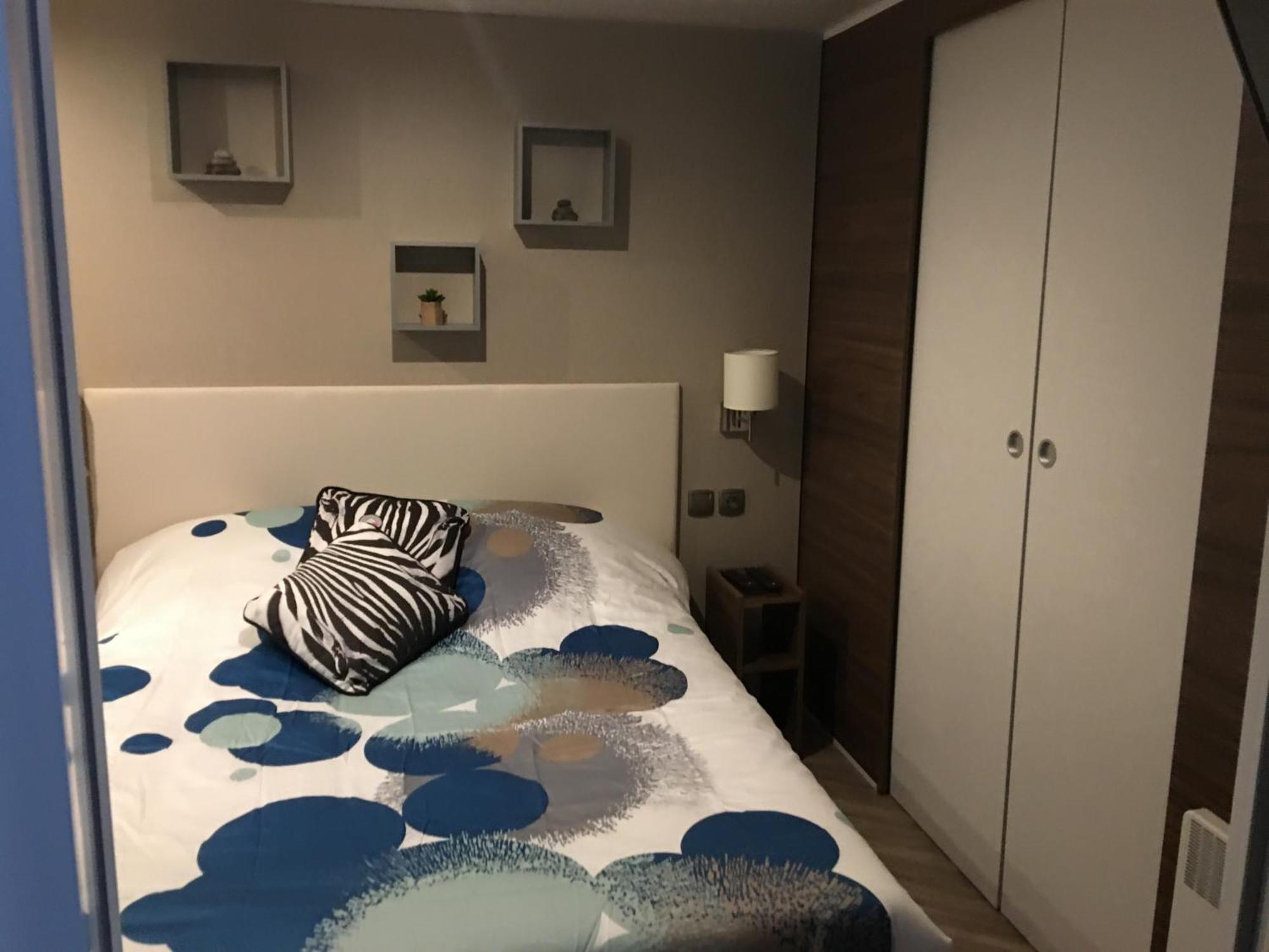 Mobilhome Familial 6 A 7 P 3 Chambres 42 M2 Saint Brevin Les Pierres Couchees Exteriör bild
