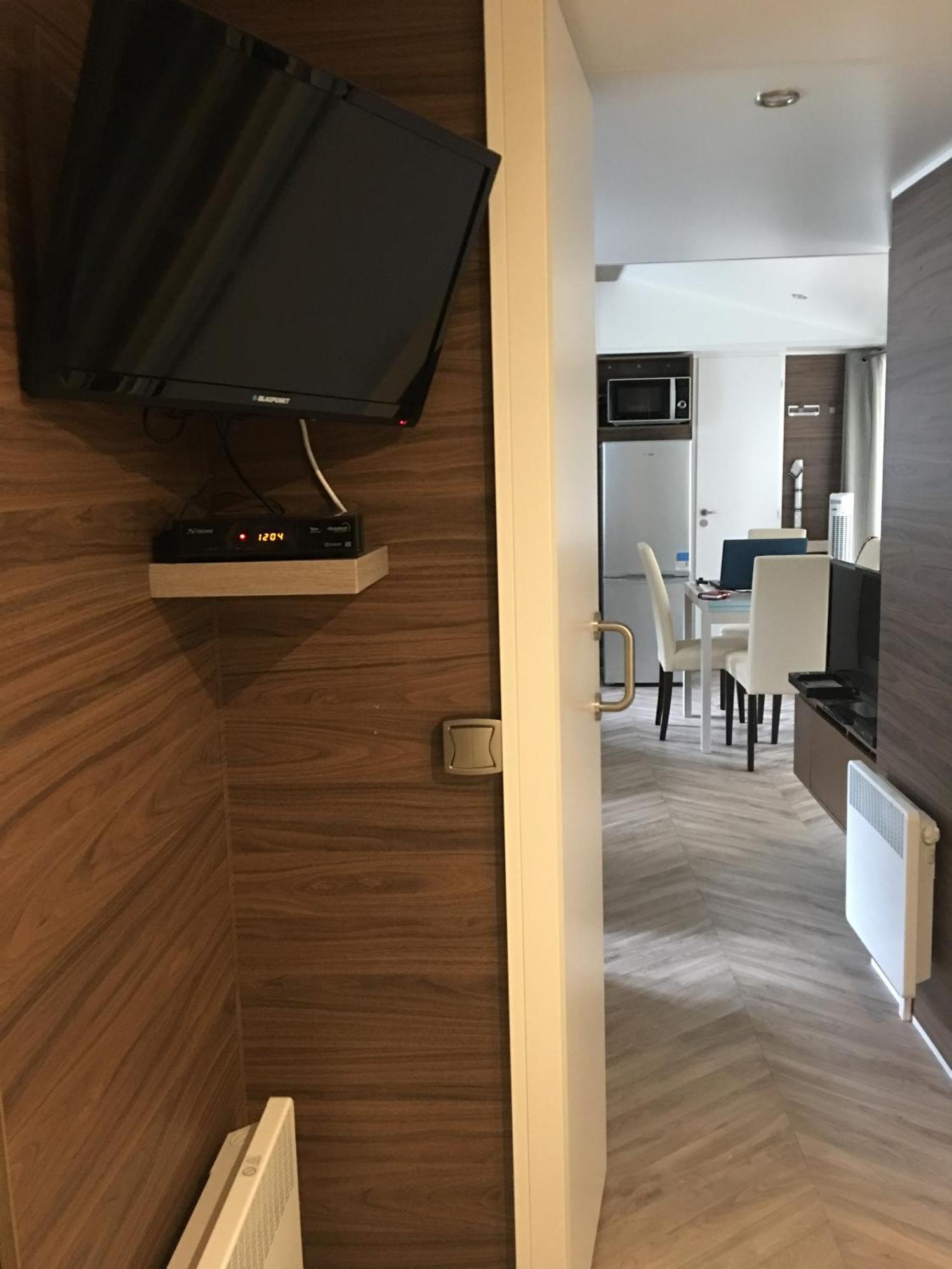 Mobilhome Familial 6 A 7 P 3 Chambres 42 M2 Saint Brevin Les Pierres Couchees Exteriör bild