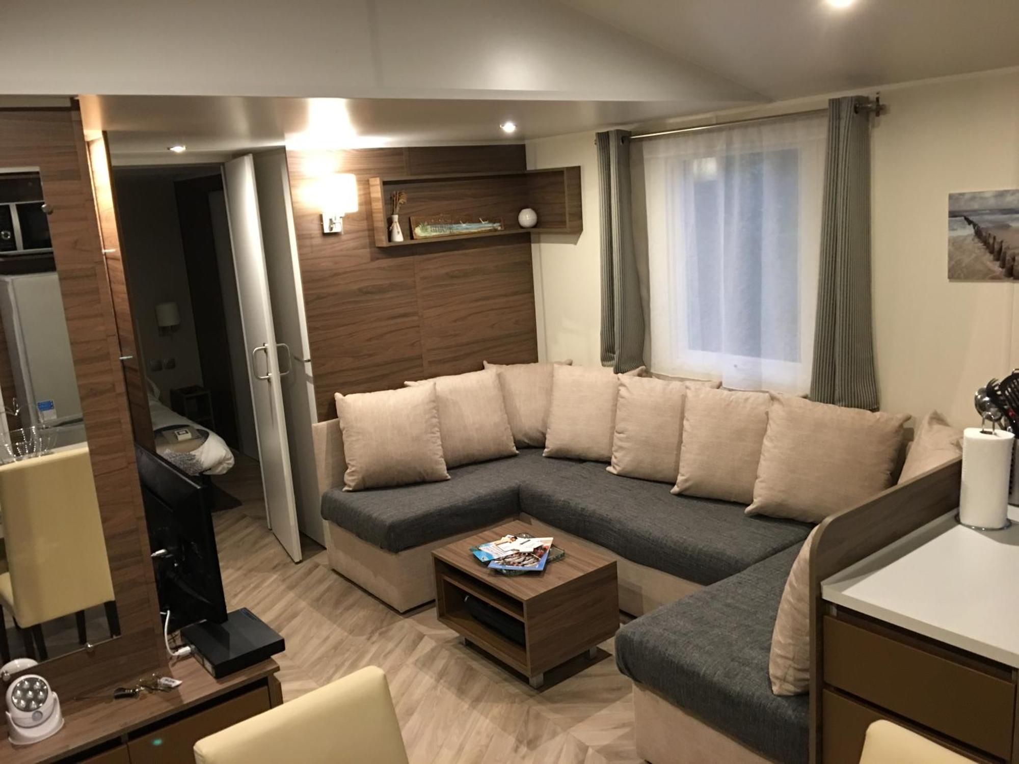 Mobilhome Familial 6 A 7 P 3 Chambres 42 M2 Saint Brevin Les Pierres Couchees Exteriör bild